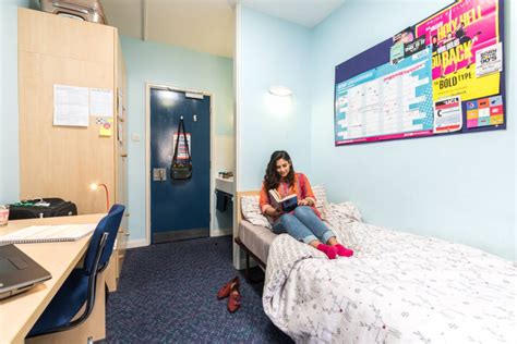 Private student flat cv1  Studio flat in Coventry for £150 pppw from Prestige Student Living: 33 Parkside